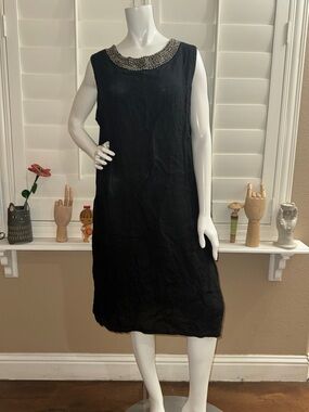 Lungo L'Arno Linen Beaded Bib Neck Dress Black